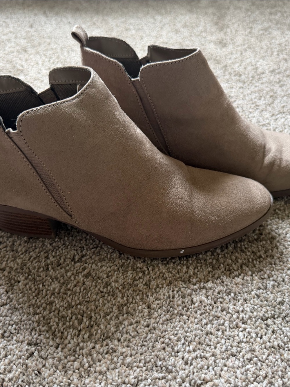 American Eagle Outfitters Taupe Suede Ankle Booties